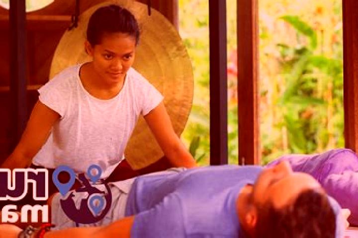 Action Boost Christmas slot machine