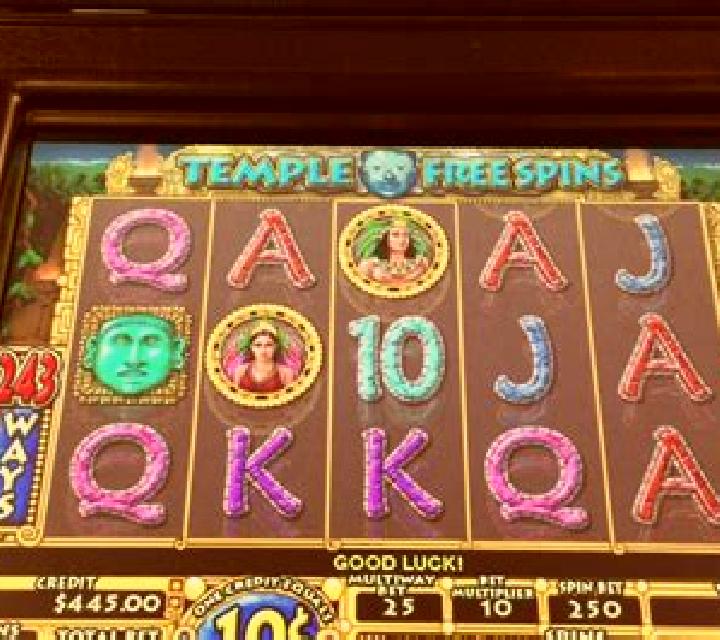 Bulls Run Wild slot